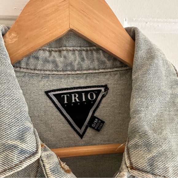 Trio Urban Wake Up Kick Ass‎ Crop Denim Jacket Distressed Blue Size S/M Grunge - Picture 5 of 6